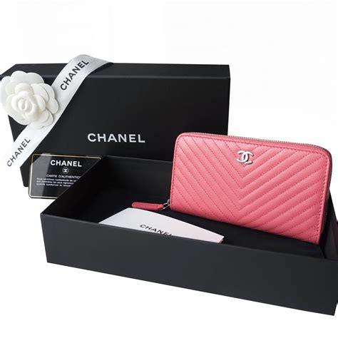 Chanel pink wallet